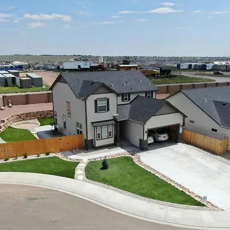 Large Private Corner Lot With Hot Tub On Cul-De-Sac Villa
